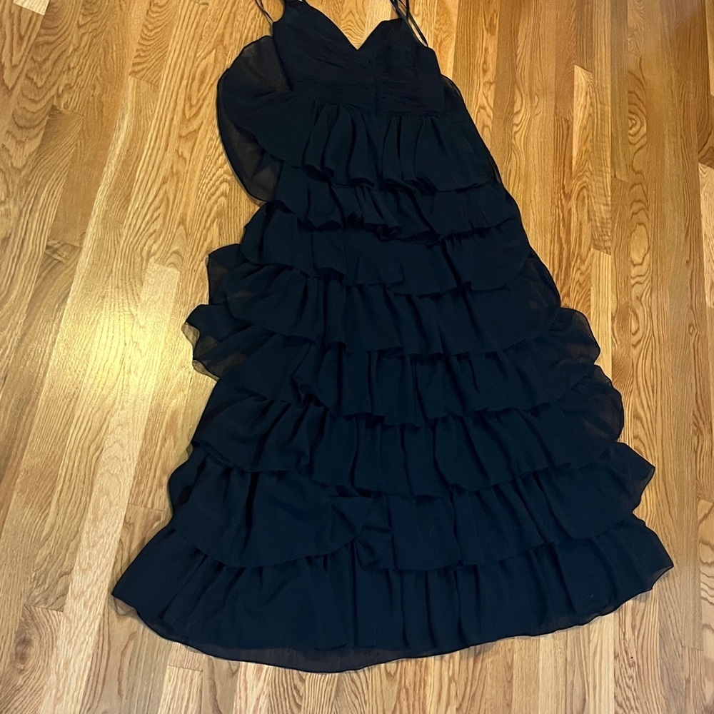 Mac Duggal Black V-Neck Gown with Ruffled Skirt Size 8 NWOT - Picture 11 of 17